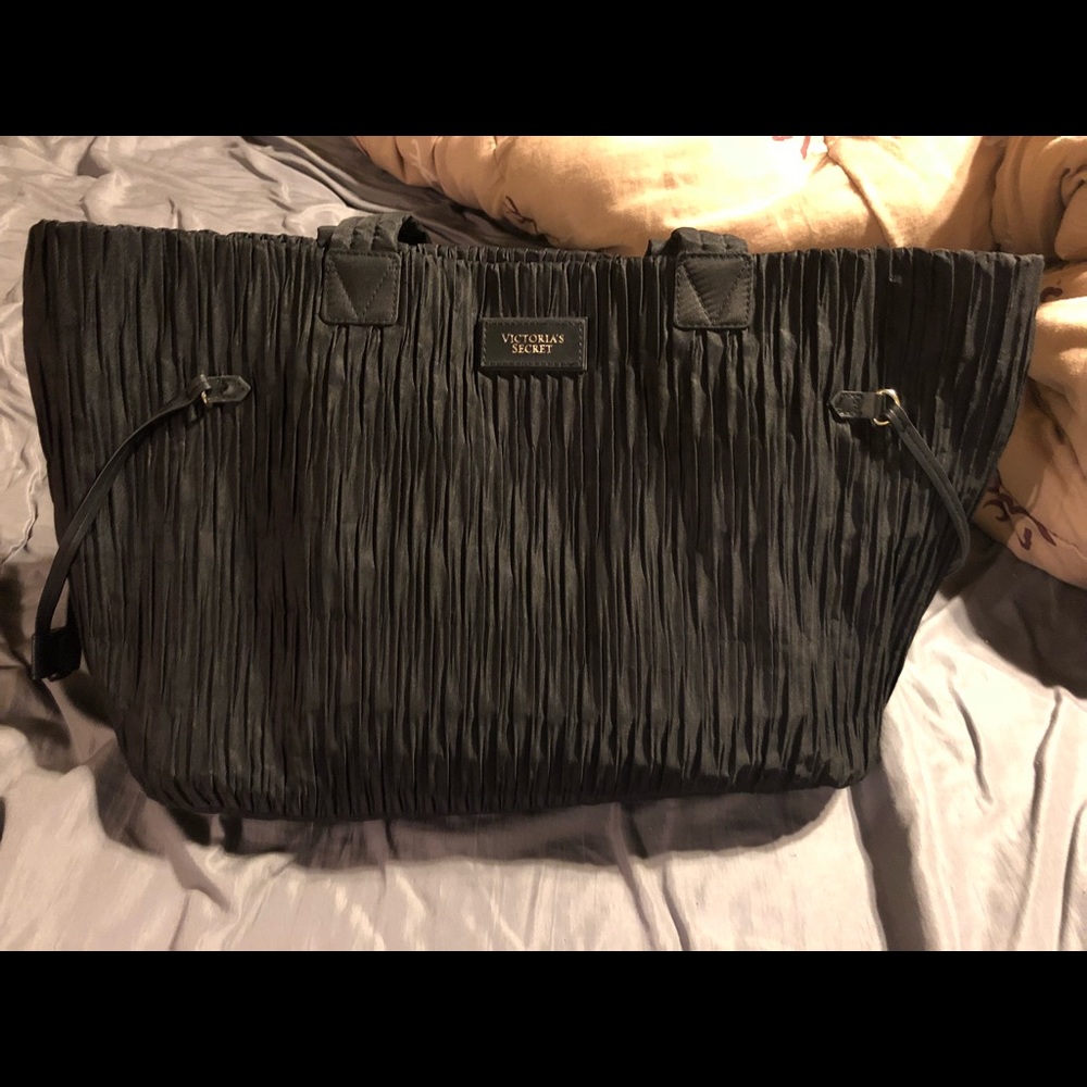 VS Tote